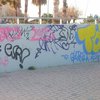 scritte sui muri graffiti, deturpamento e imbrattamento di cose altrui