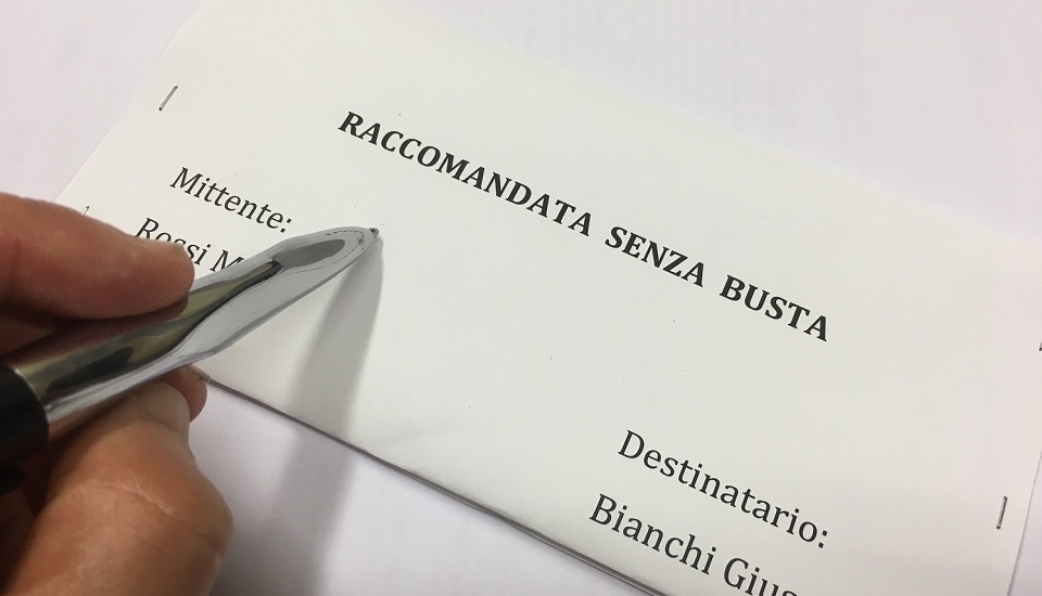 Raccomandata senza busta