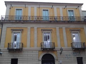 differenza tra domicilio e residenza esempio
