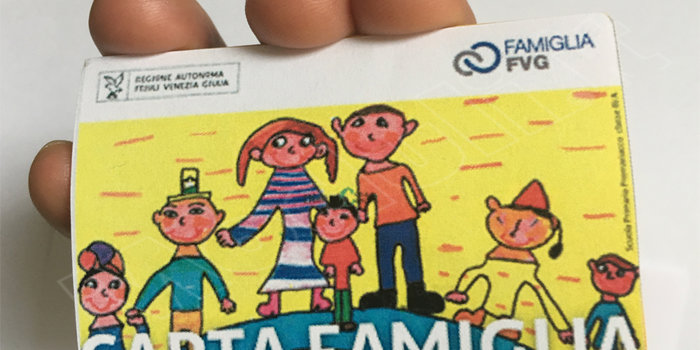 carta famiglia 2022, carta famiglia chi ne ha diritto
