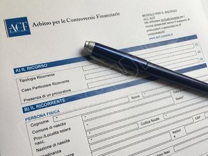 fac simile ricorso arbitro controversie finanziarie