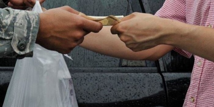 Contratto di compravendita beni mobili Word