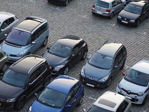 divieto di parcheggio in area condominiale, condominio parcheggio auto nelle parti comuni
