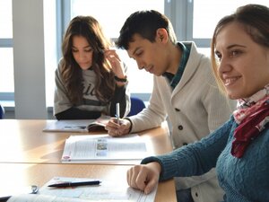 richiesta certificato di frequenza scolastica 