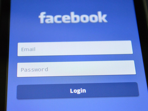 facebook hackerato, recuperare account facebook hackerato
