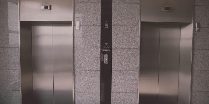 ascensore condominiale rotto, riparazione ascensore condominiale