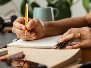 fac simile contratto di affitto con utenze comprese