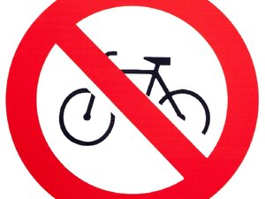 cartello divieto parcheggio biciclette, cartello divieto appoggiare biciclette